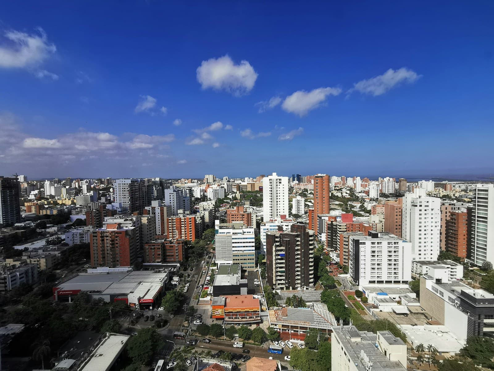 Barranquilla: city buildings under blue sky during daytime