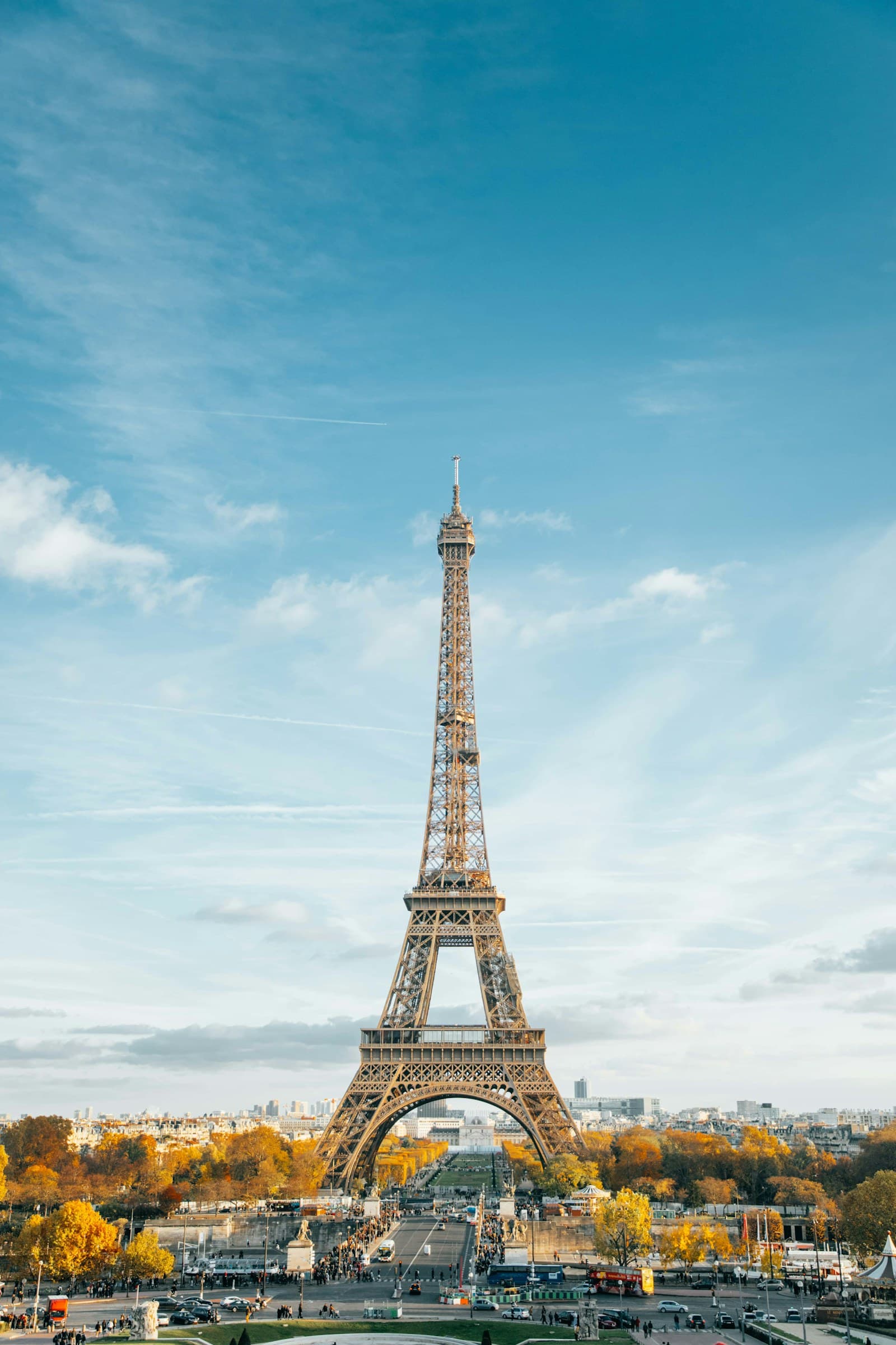Paris: Eiffel tower during daytime