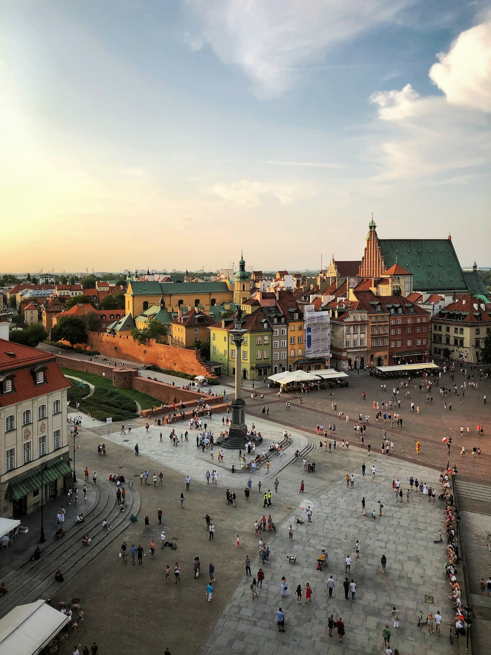Warsaw: aerial photograph of people walking on town square